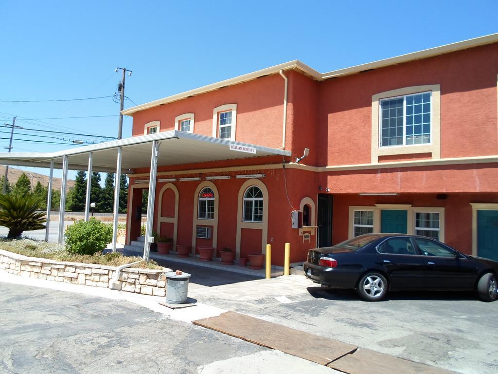 Budget Inn מורגן היל מראה חיצוני תמונה
